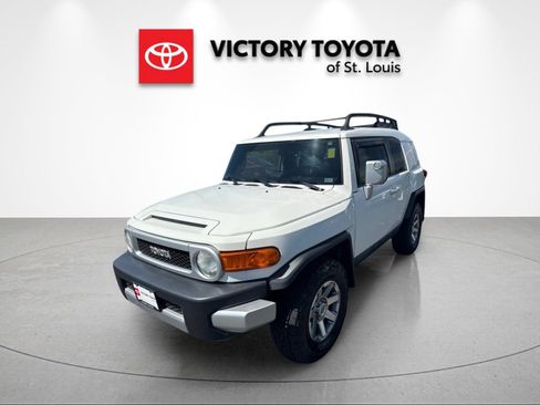 Used 2014 Toyota FJ Cruiser 4WD w/ Convenience Package image 7
