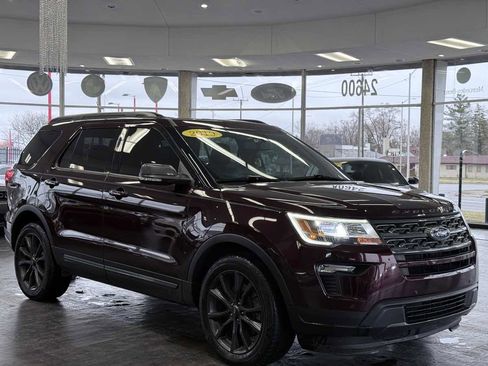 Used 2019 Ford Explorer XLT w/ Equipment Group 202A image 1