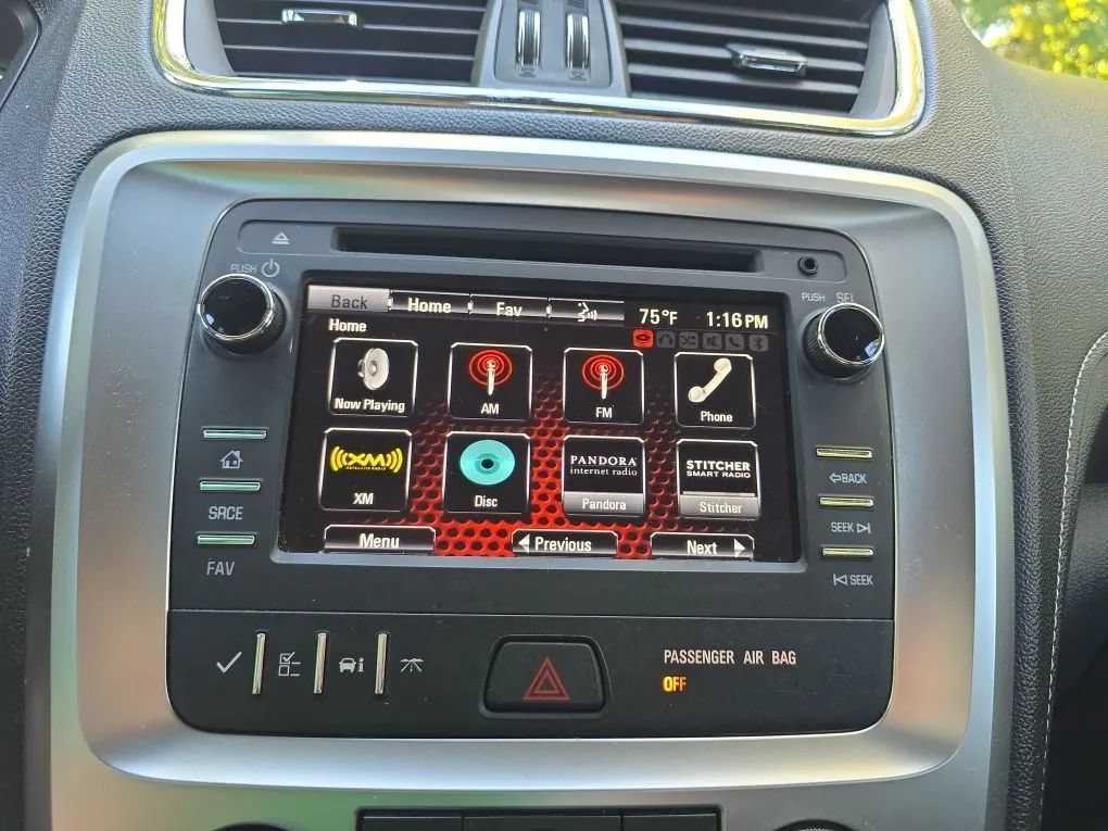 Used 2016 GMC Acadia SLE FWD image 23