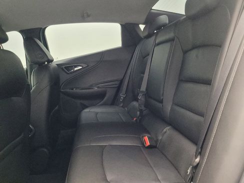 Used 2018 Chevrolet Malibu LT w/ Leather Package image 18