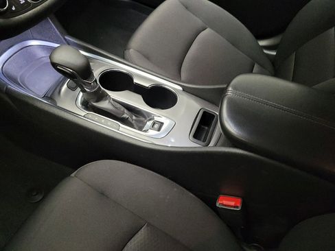 Used 2023 Chevrolet Malibu LT FWD image 26
