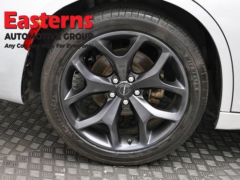 Used 2023 Chrysler 300 S RWD image 32