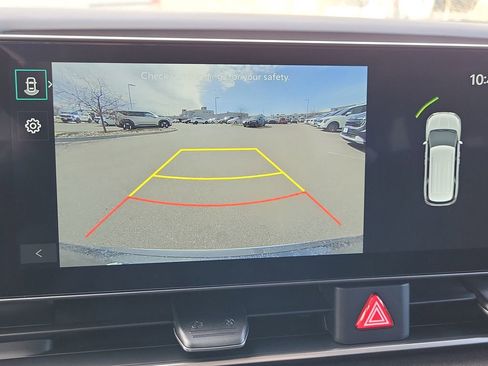 New 2026 Kia Carnival EX FWD image 21