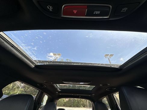 Used 2024 Kia Telluride SX X-Line AWD/4WD image 32