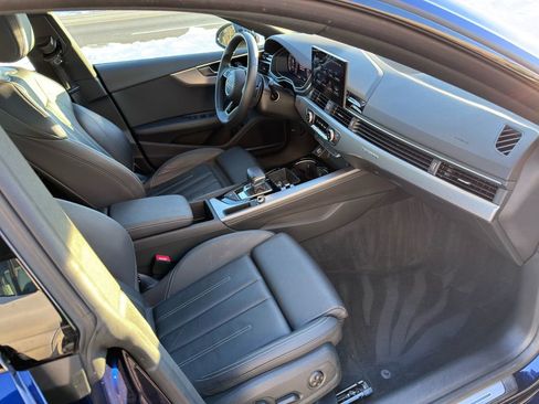 Used 2022 Audi A5 2.0T Premium Plus w/ Premium Plus image 33