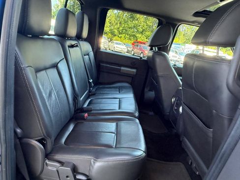 Used 2011 Ford F250 Lariat w/ Lariat Ultimate Pkg AWD/4WD image 18
