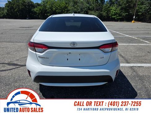 Used 2020 Toyota Corolla LE FWD image 4