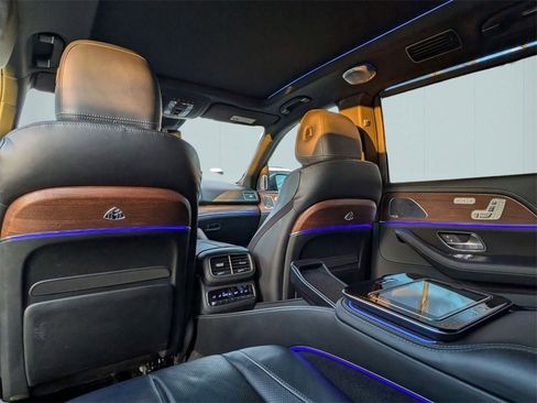 Used 2021 Mercedes-Benz Maybach GLS 600 Maybach GLS 600 image 40