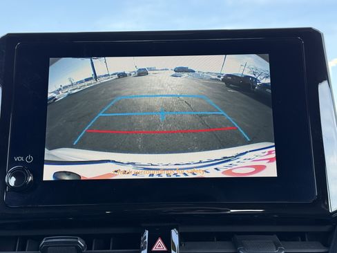 Used 2023 Toyota Corolla SE image 30