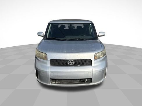 Used 2010 Scion xB image 2
