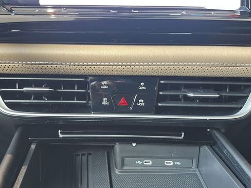 New 2026 Volkswagen Atlas Cross Sport SE image 28