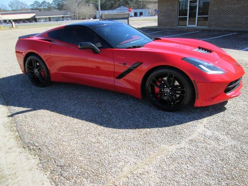 Used 2014 Chevrolet Corvette Stingray Z51 2dr Coupe w/ 3LT Preferred Equipment Group image 32
