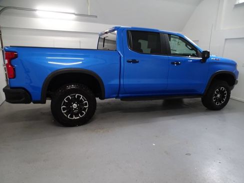 Certified 2025 Chevrolet Silverado 1500 ZR2 AWD/4WD image 25