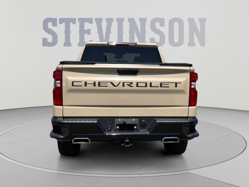 Used 2022 Chevrolet Silverado 1500 Custom Trail Boss w/ LPO, Dark Essentials Package AWD/4WD image 4