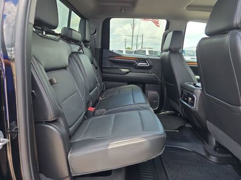 Used 2024 GMC Sierra 1500 Denali w/ Denali Reserve Package AWD/4WD image 15