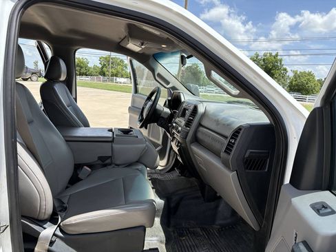 Used 2018 Ford F350 XL w/ Power Equipment Group RWD image 8