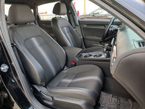 Used 2025 Honda Civic Sport image 28