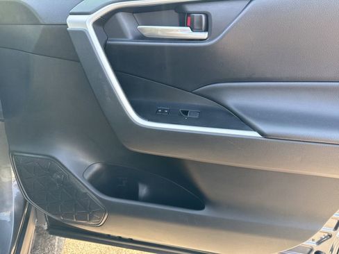 Certified 2024 Toyota RAV4 XLE image 25