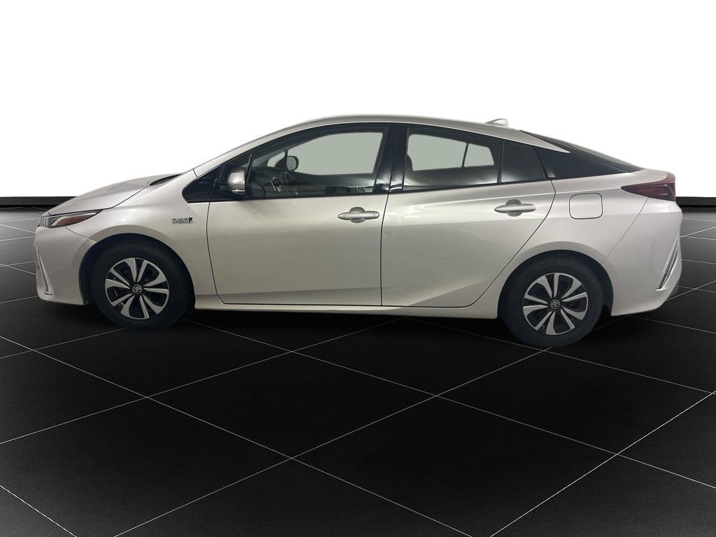Used 2019 Toyota Prius Prime Plus FWD image 2
