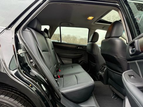 Used 2018 Subaru Outback 2.5i Limited image 29