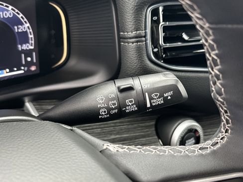 Used 2022 Jeep Wagoneer Series II image 21