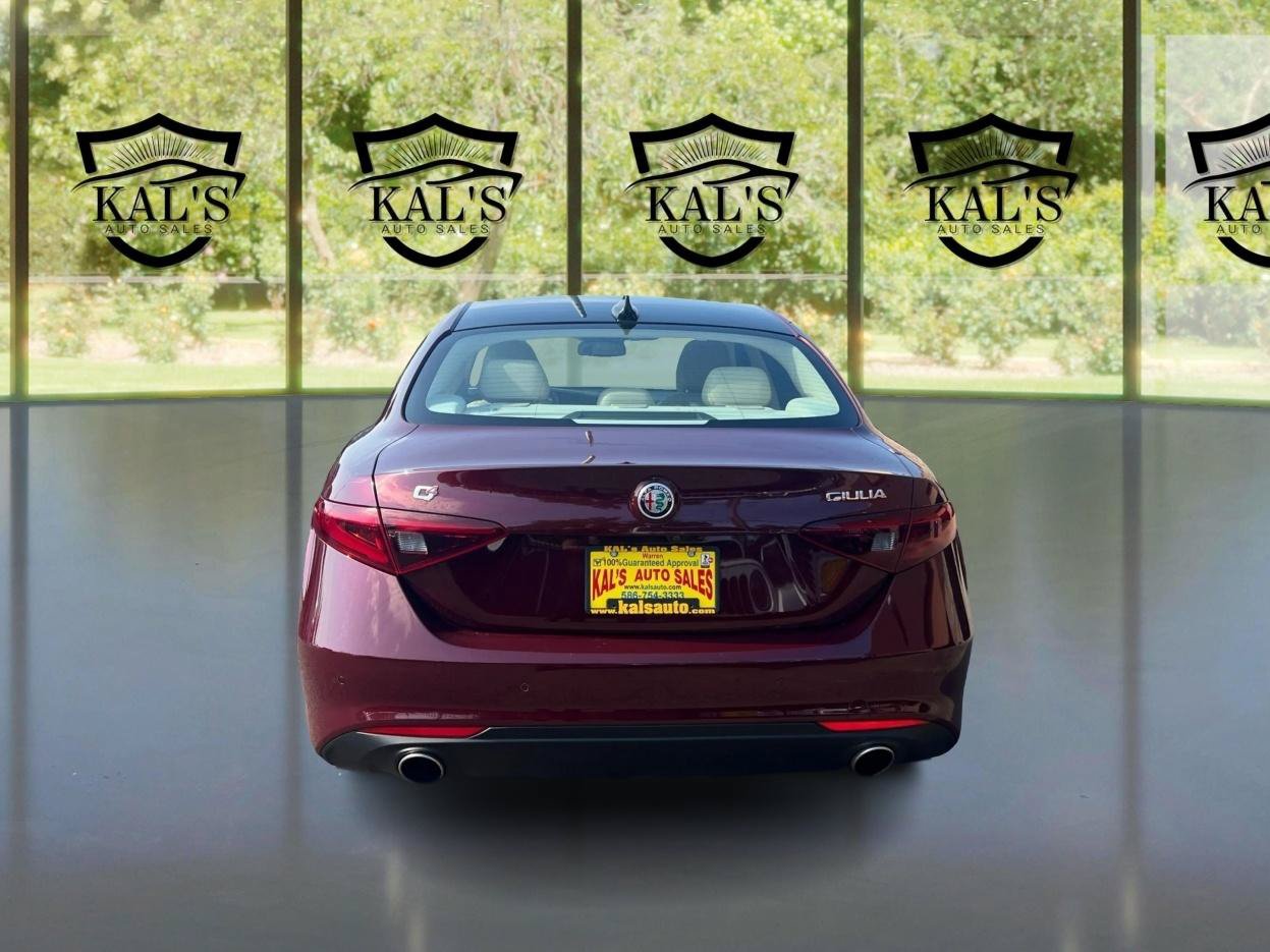 Used 2019 Alfa Romeo Giulia Ti w/ Quick Order Package 22X Lusso AWD/4WD image 6
