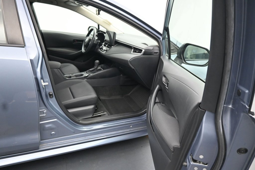 Used 2023 Toyota Corolla LE FWD image 12