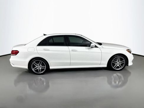 Used 2016 Mercedes-Benz E 400 Sedan image 8