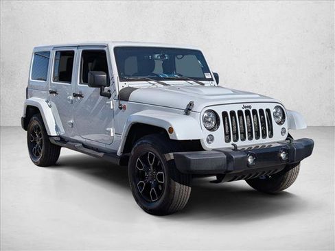 Used 2018 Jeep Wrangler Altitude image 3