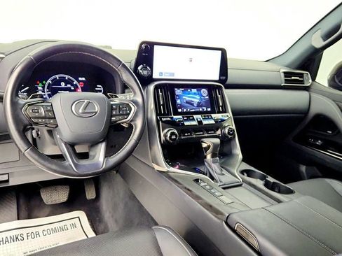 Used 2023 Lexus LX 600 4WD w/ Interior Upgrade Package image 12
