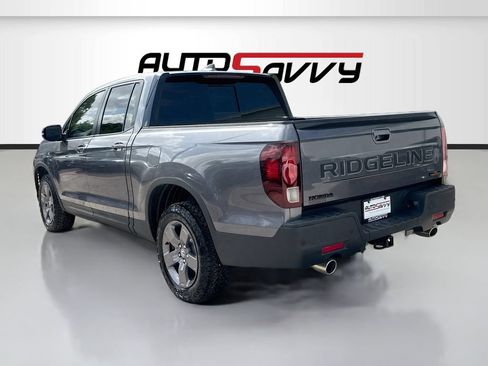 Used 2025 Honda Ridgeline TrailSport image 5