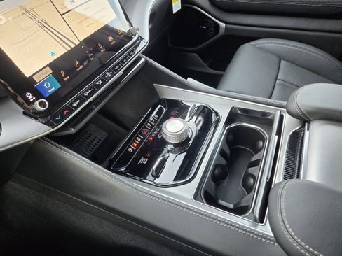 New 2026 Jeep Grand Wagoneer Limited image 16