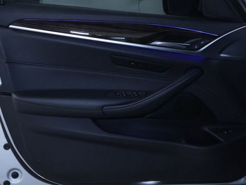 Used 2019 BMW 530i xDrive 530i xDrive w/ Convenience Package image 13