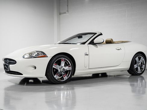 Used 2007 Jaguar XK Convertible RWD image 7
