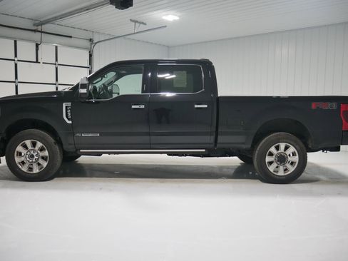 Certified 2022 Ford F250 Platinum image 8