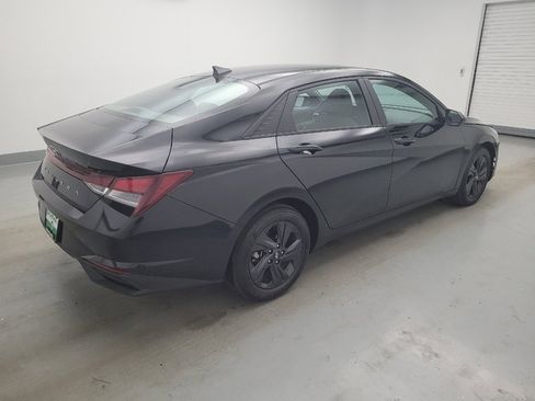 Used 2023 Hyundai Elantra SEL w/ Cargo Package FWD image 10