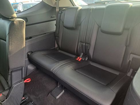 Used 2018 Volkswagen Atlas SEL w/ R-Line Package AWD/4WD image 27