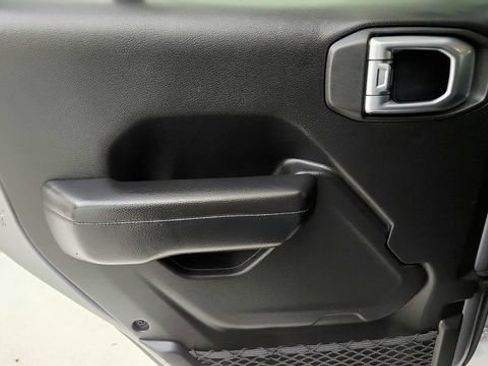 Used 2019 Jeep Wrangler Unlimited Sport S AWD/4WD image 44