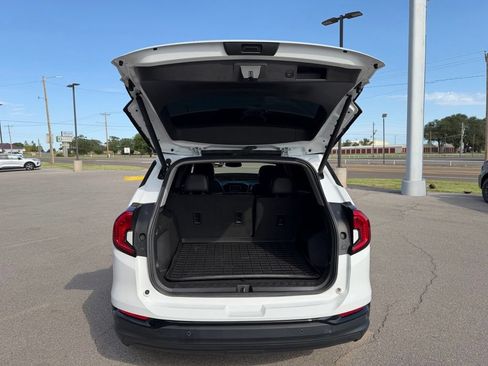 Used 2023 GMC Terrain SLT w/ Elevation Edition FWD image 31
