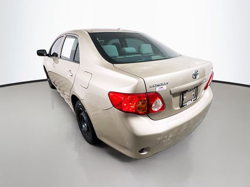 Used 2010 Toyota Corolla LE FWD image 8