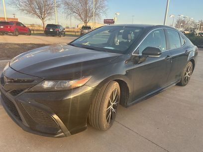 Used 2023 Toyota Camry SE