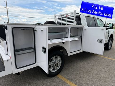 Used 2025 Ford F350 XLT AWD/4WD image 4
