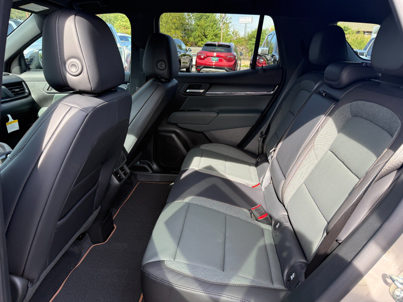 New 2027 GMC Terrain AT4 AWD/4WD image 17