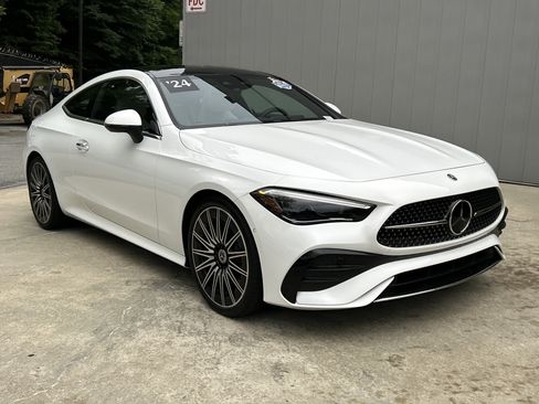 Certified 2024 Mercedes-Benz CLE 300 4MATIC Coupe image 4