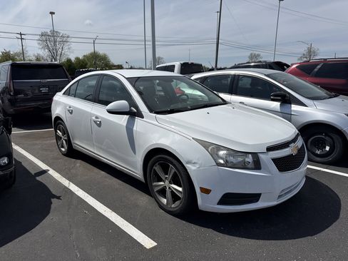 Used 2013 Chevrolet Cruze LT FWD image 6