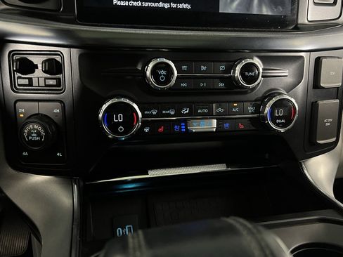 Used 2021 Ford F150 Limited image 22