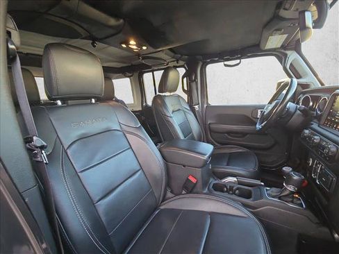 Used 2019 Jeep Wrangler Unlimited Sahara AWD/4WD image 20