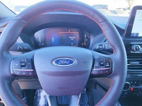 Used 2023 Ford Escape ST-Line image 22