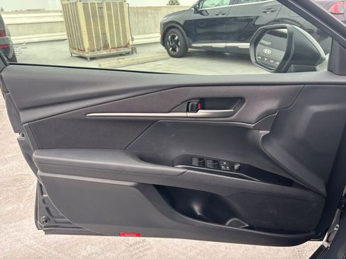 Used 2025 Toyota Camry LE image 20