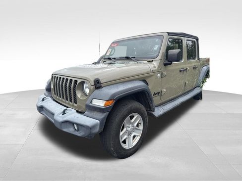 Used 2020 Jeep Gladiator Sport w/ Quick Order Package 23S AWD/4WD image 4